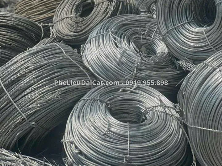 Nhôm đà dẻo 3