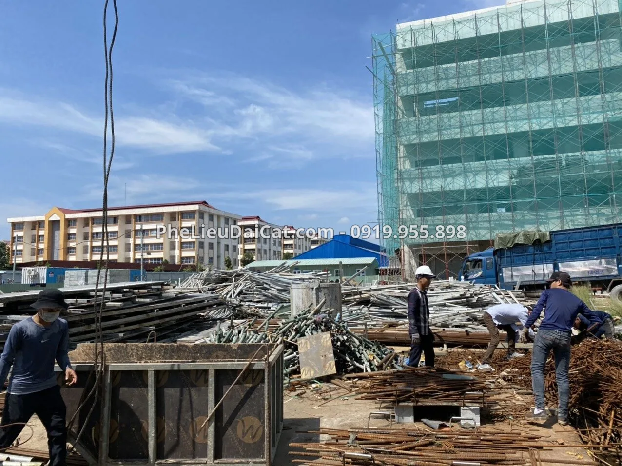 Phế liệu nhập khẩu là gì? Vì sao ngành tái chế cần nhập khẩu phế liệu